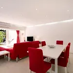 Large In Vale Do Lobo *