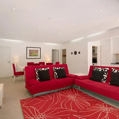 Large In Vale Do Lobo