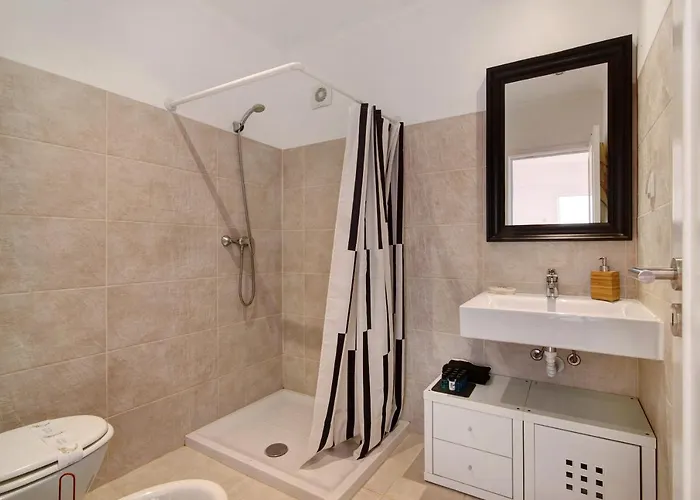 Large In Vale Do Lobo