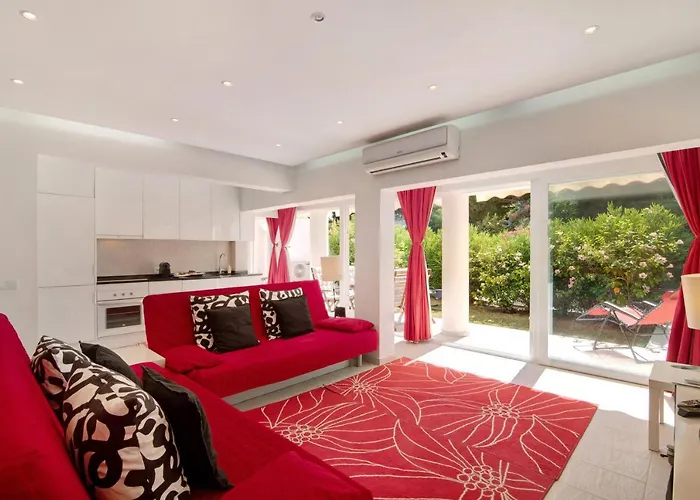 Апартаменты Large In Vale Do Lobo