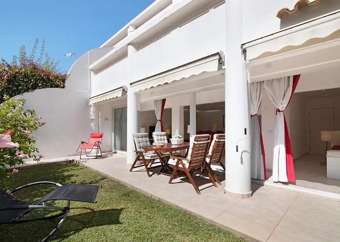 Large In Vale Do Lobo