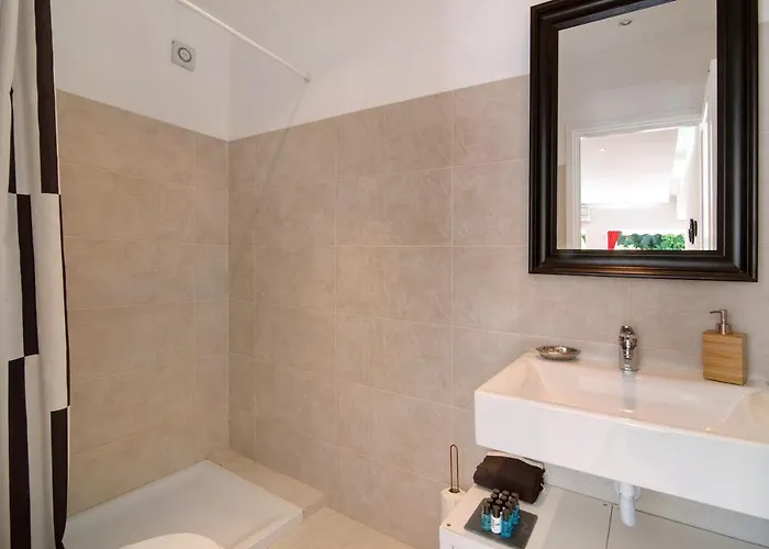 Апартаменты Large In Vale Do Lobo