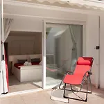 Large In Vale Do Lobo דירה